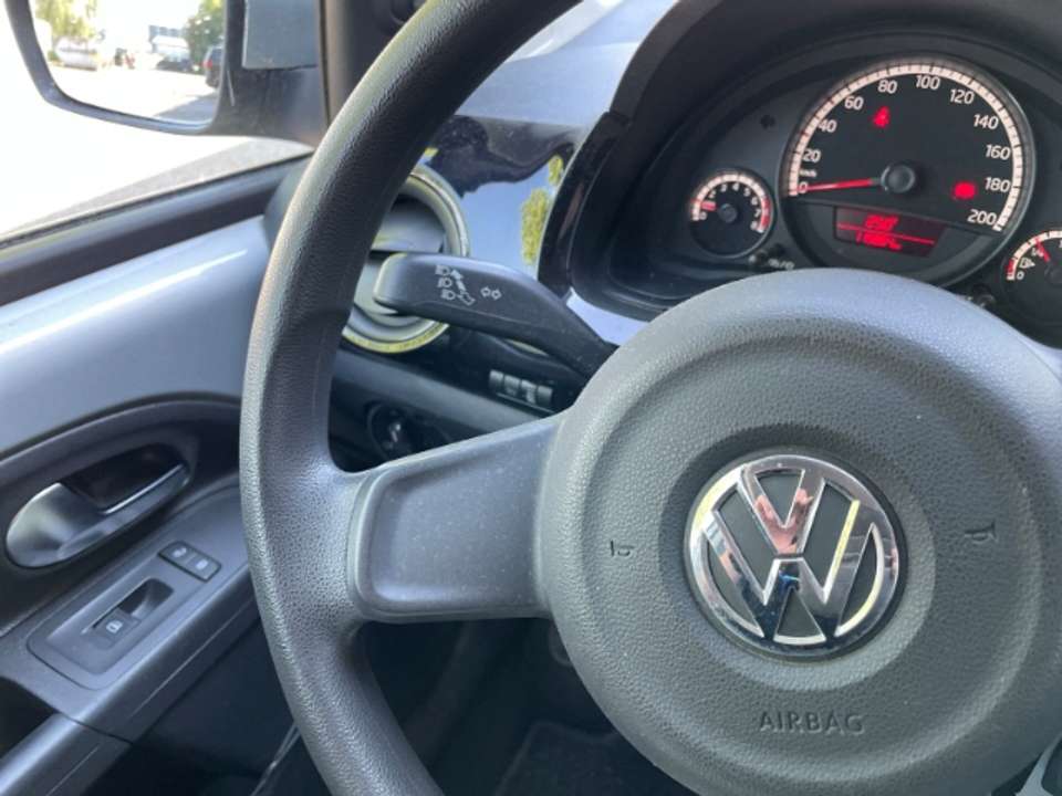 Volkswagen up! - Imagem 9