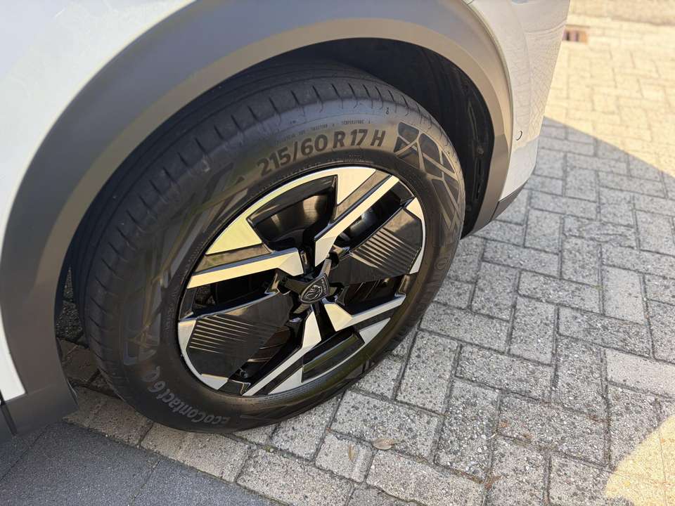 Peugeot 2008 - Imagem 13