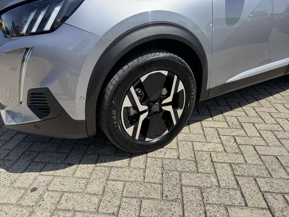 Peugeot e-2008 - Imagem 10