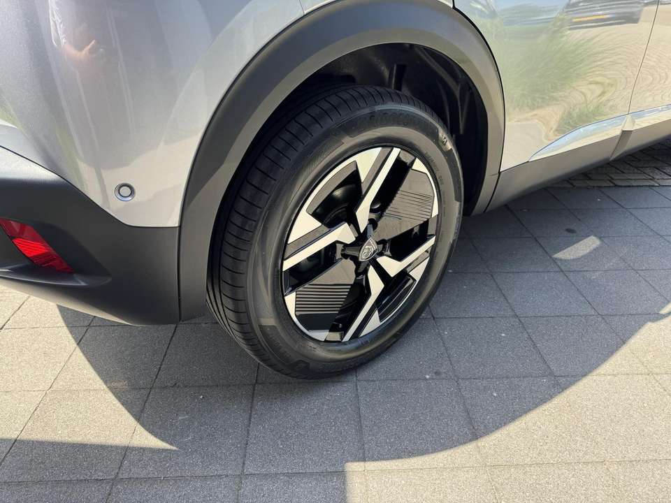 Peugeot e-2008 - Imagem 14