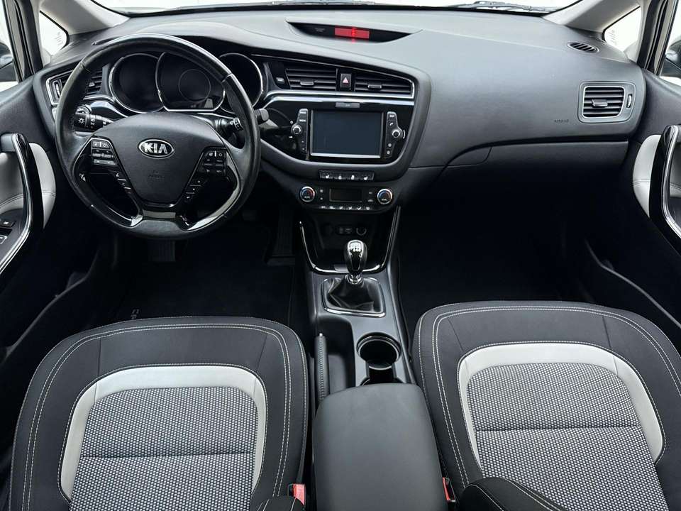 Kia Ceed SW / cee'd SW - Imagem 13