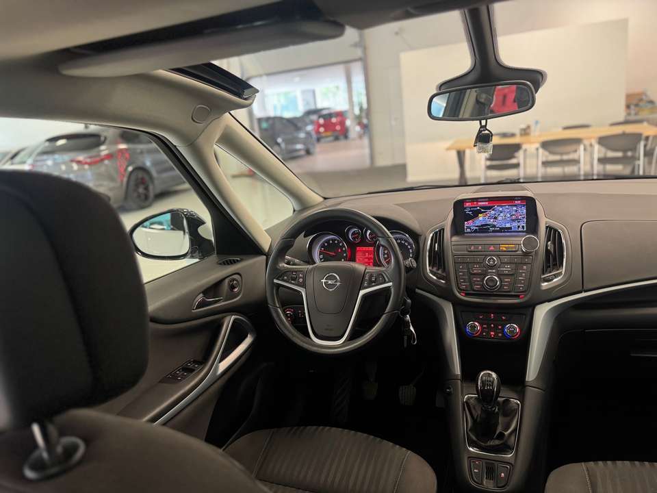 Opel Zafira Tourer - Imagem 11