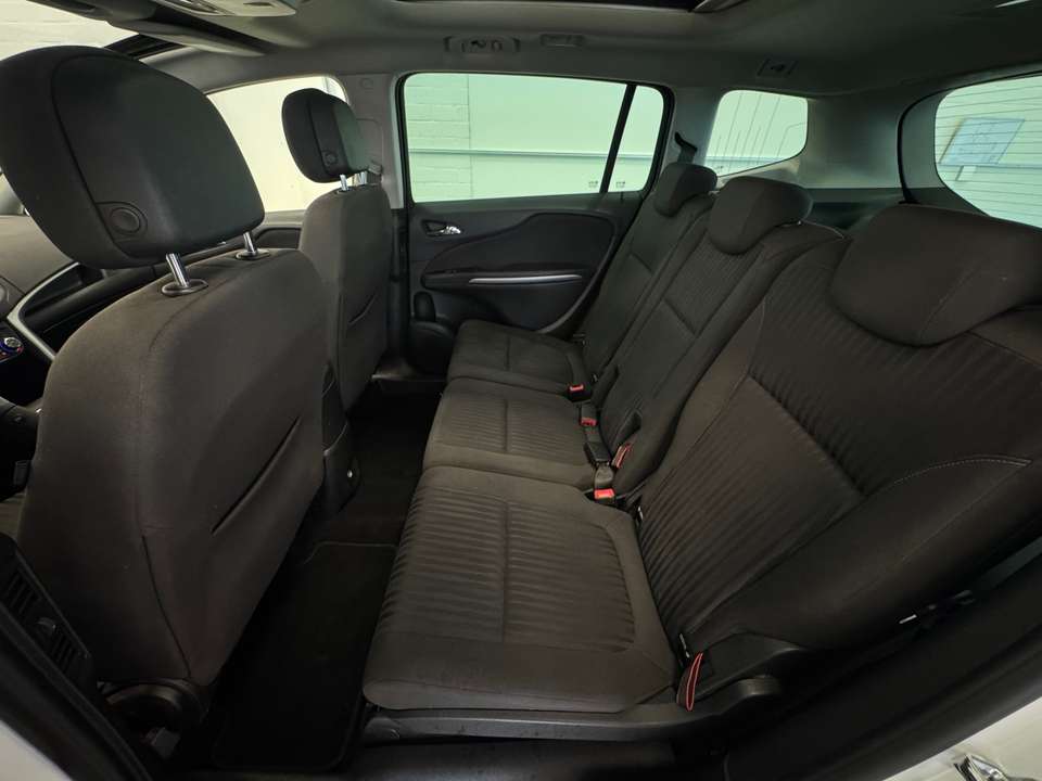 Opel Zafira Tourer - Imagem 12