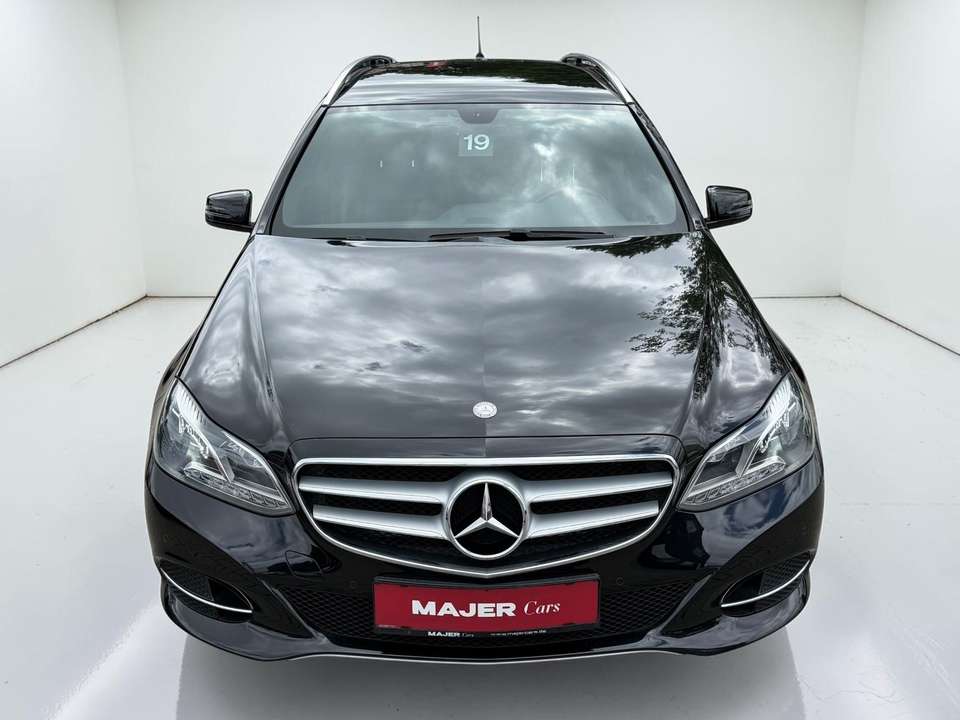 Mercedes-Benz E 200 - Imagem 3