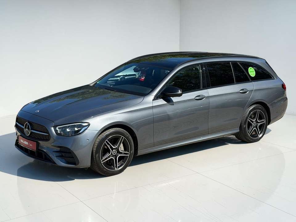 Mercedes-Benz E 300 - Imagem 1
