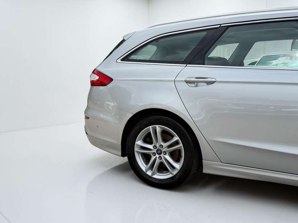 Ford Mondeo - Imagem 6