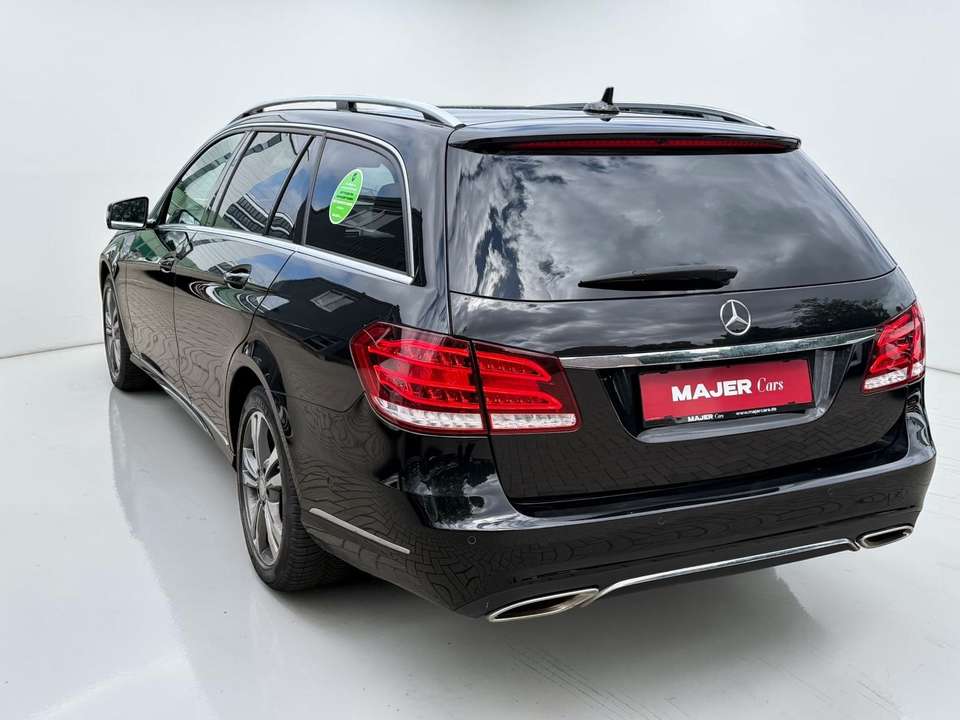Mercedes-Benz E 200 - Imagem 10
