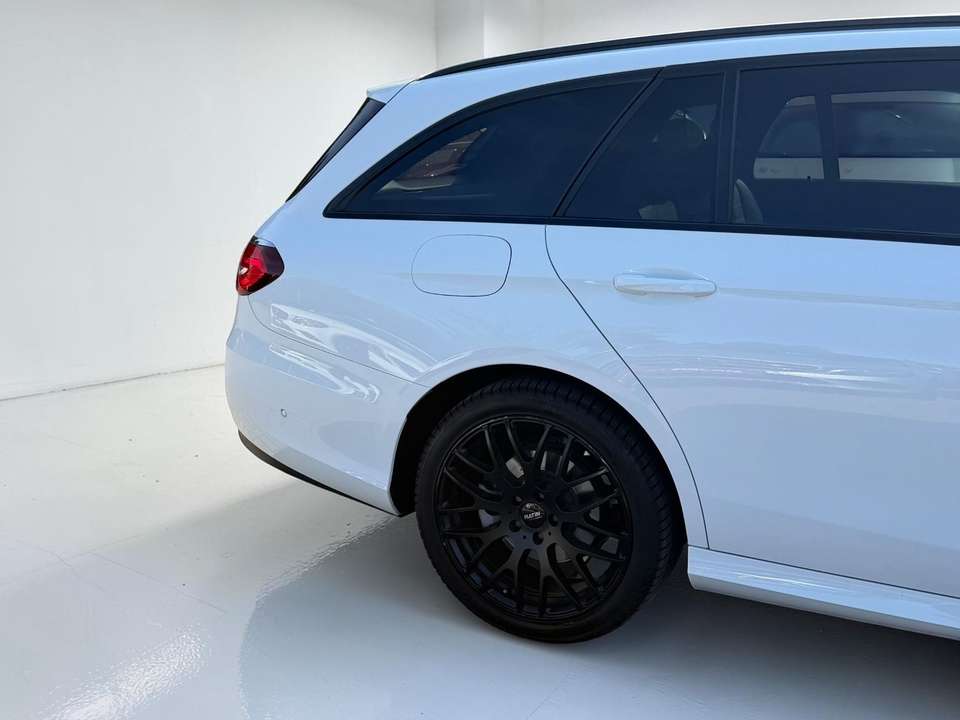 Mercedes-Benz E 220 - Imagem 7