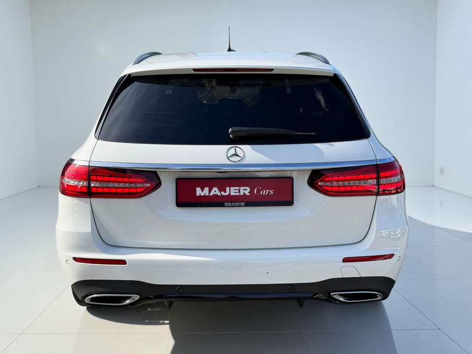 Mercedes-Benz E 220 - Imagem 9
