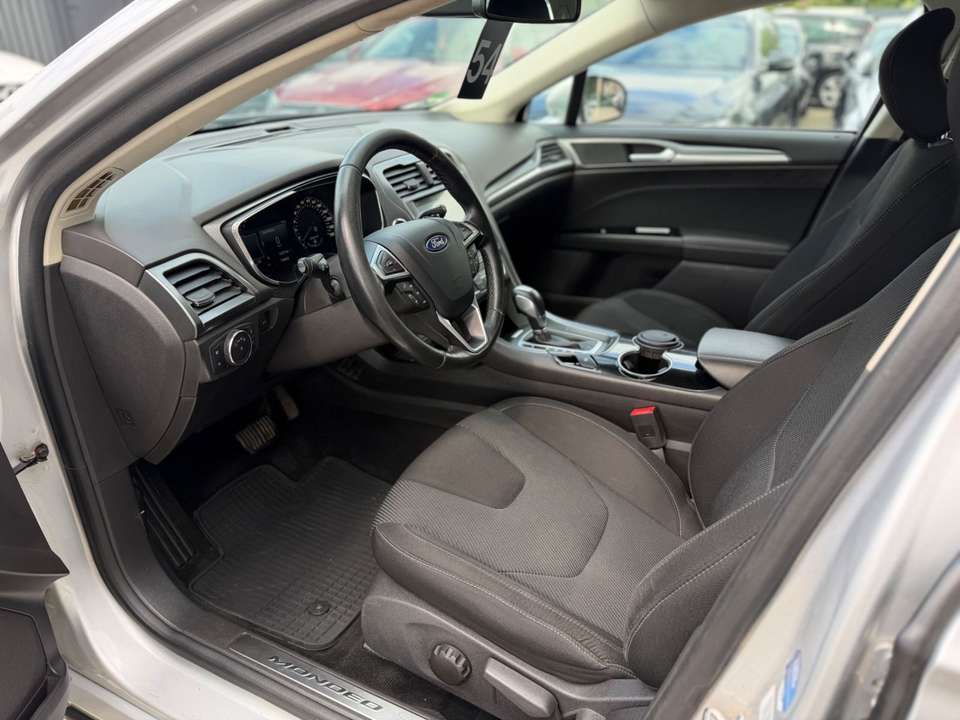 Ford Mondeo - Imagem 14