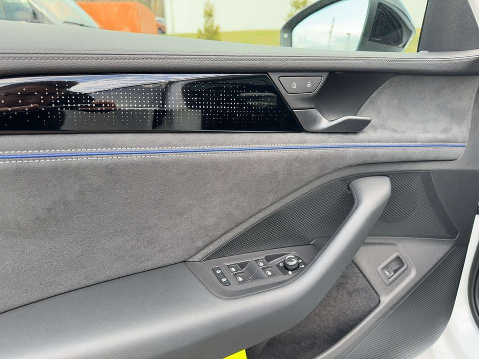 Volkswagen Passat - Imagem 12