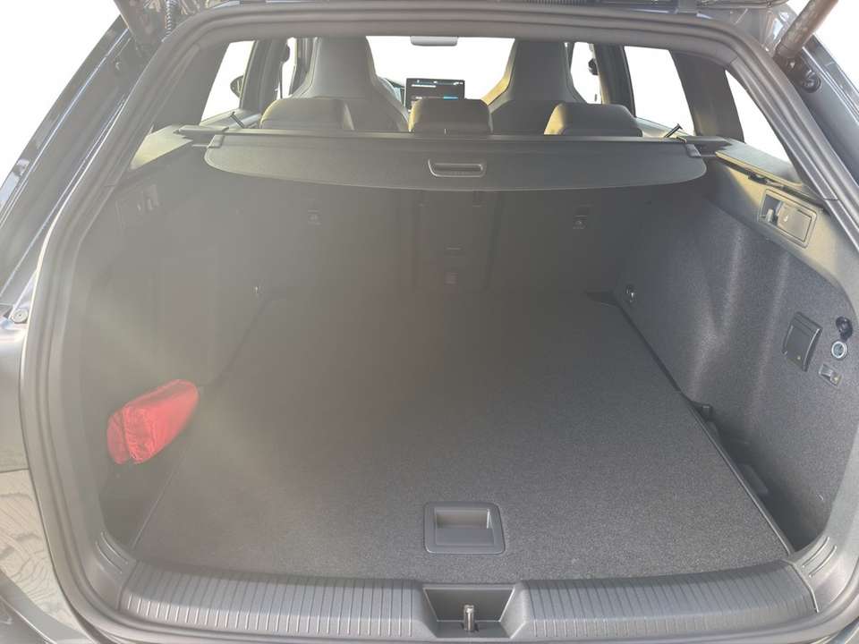 Volkswagen Golf Variant - Imagem 9