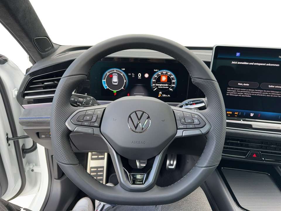 Volkswagen Passat - Imagem 13