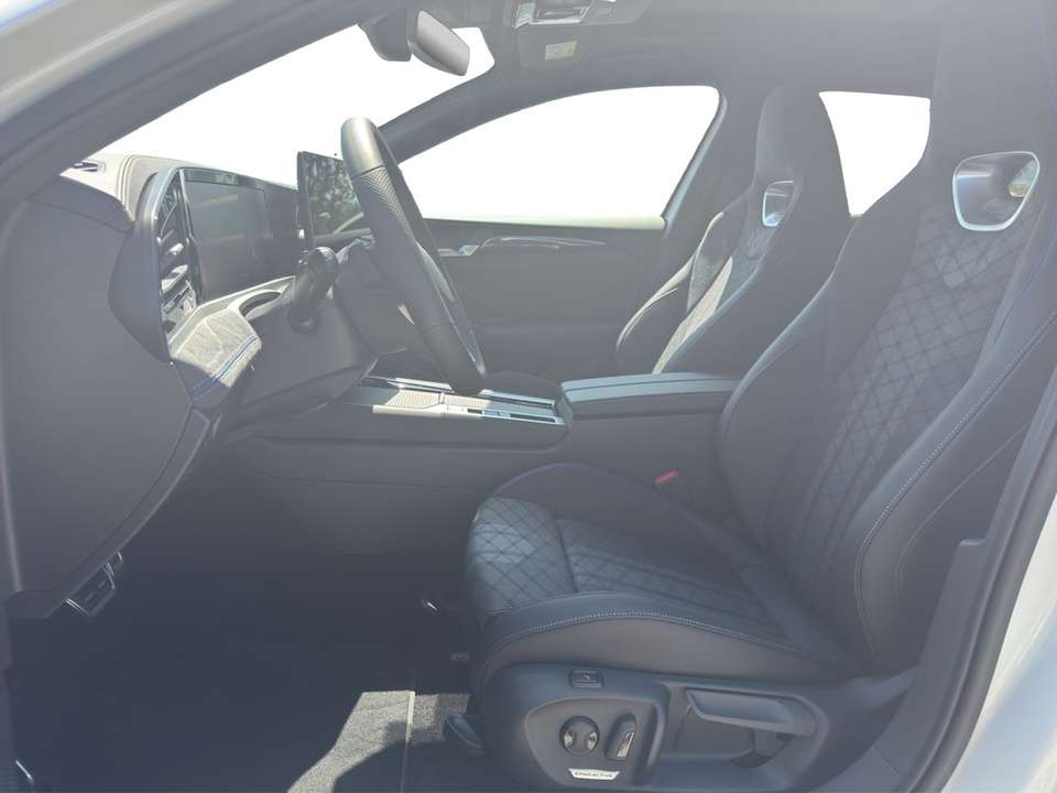 Volkswagen Passat - Imagem 11