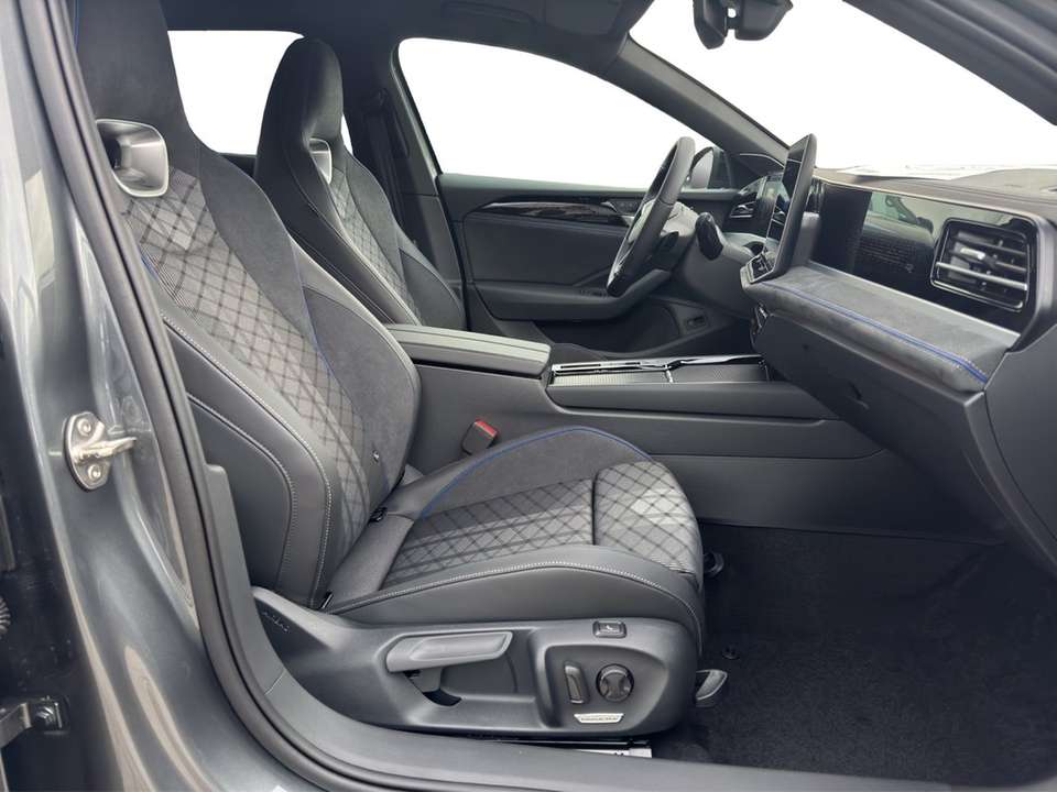 Volkswagen Passat - Imagem 10