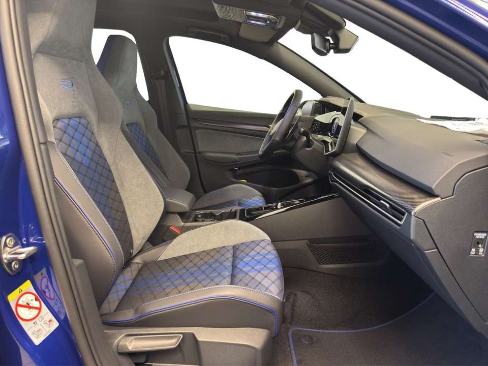 Volkswagen Golf R - Imagem 10