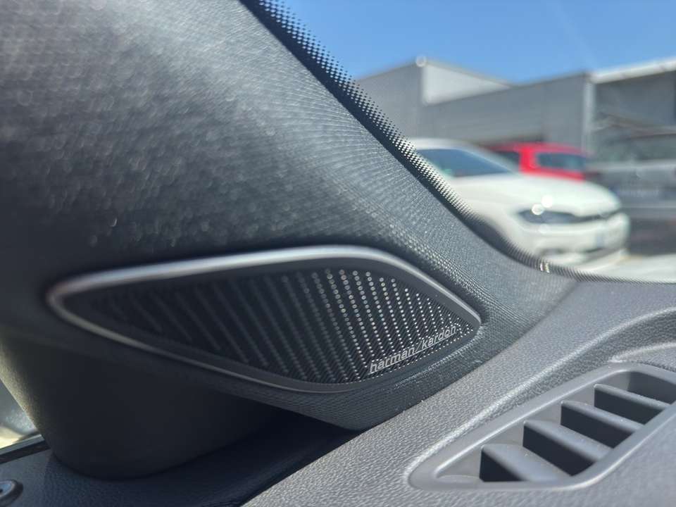 Volkswagen Passat - Imagem 12