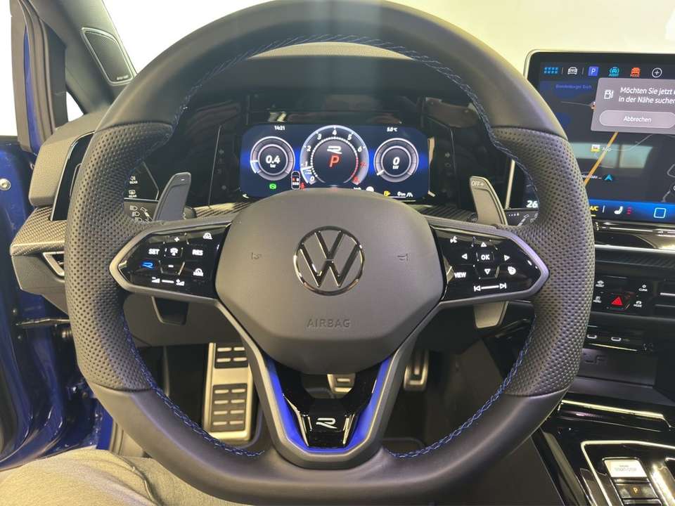 Volkswagen Golf R - Imagem 13