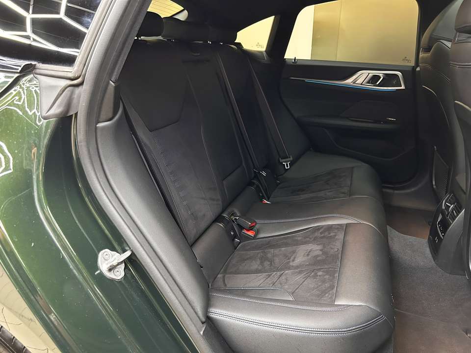 BMW i4 - Imagem 11