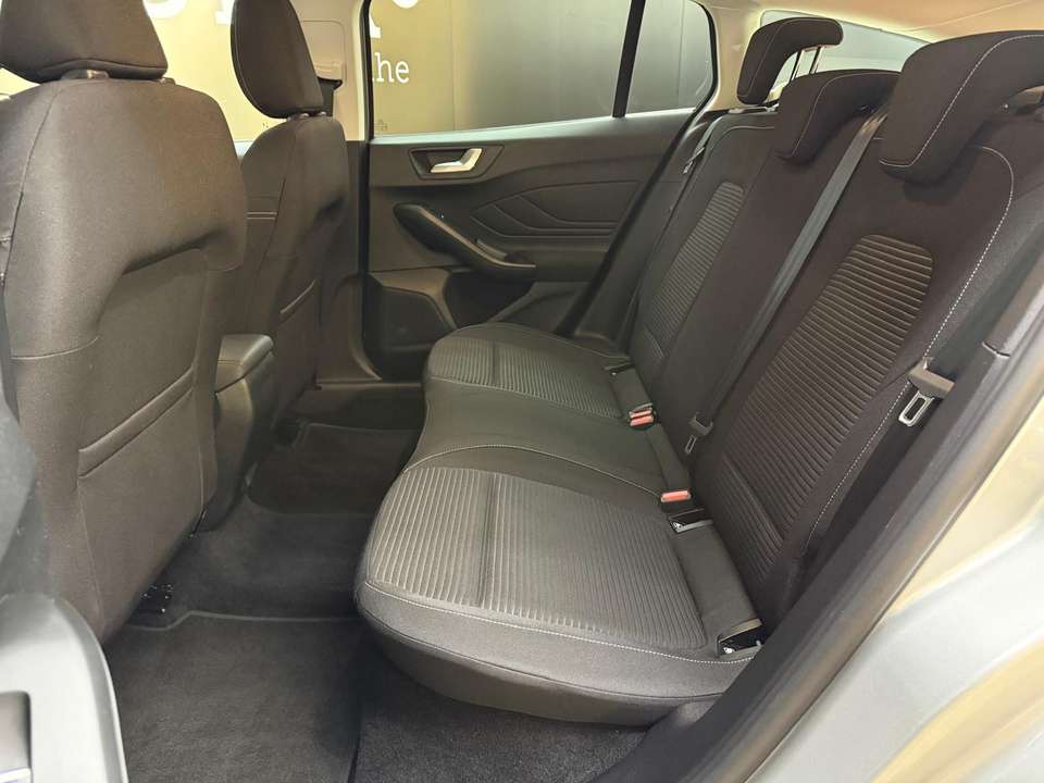 Ford Focus - Imagem 10