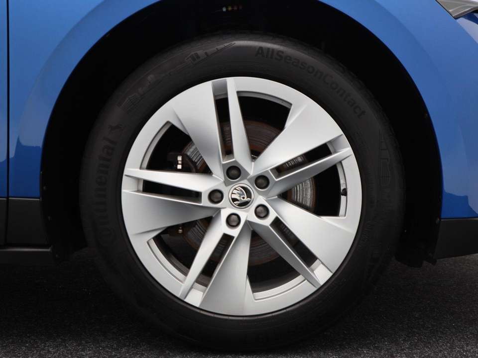Skoda Enyaq - Imagem 12