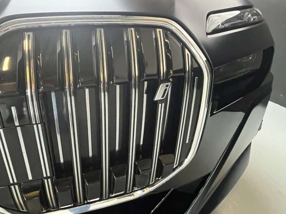 BMW i7 - Imagem 9