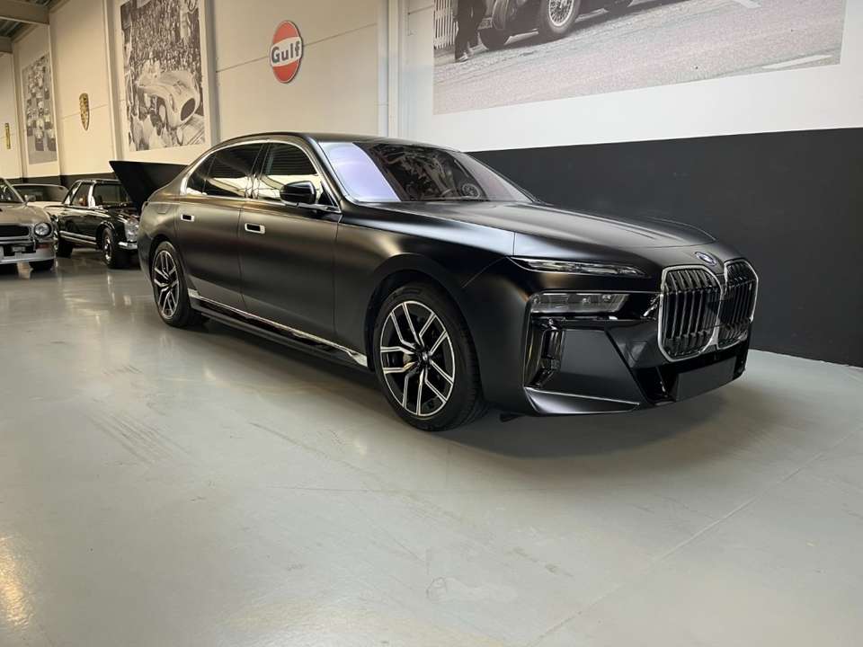 BMW i7 - Imagem 20