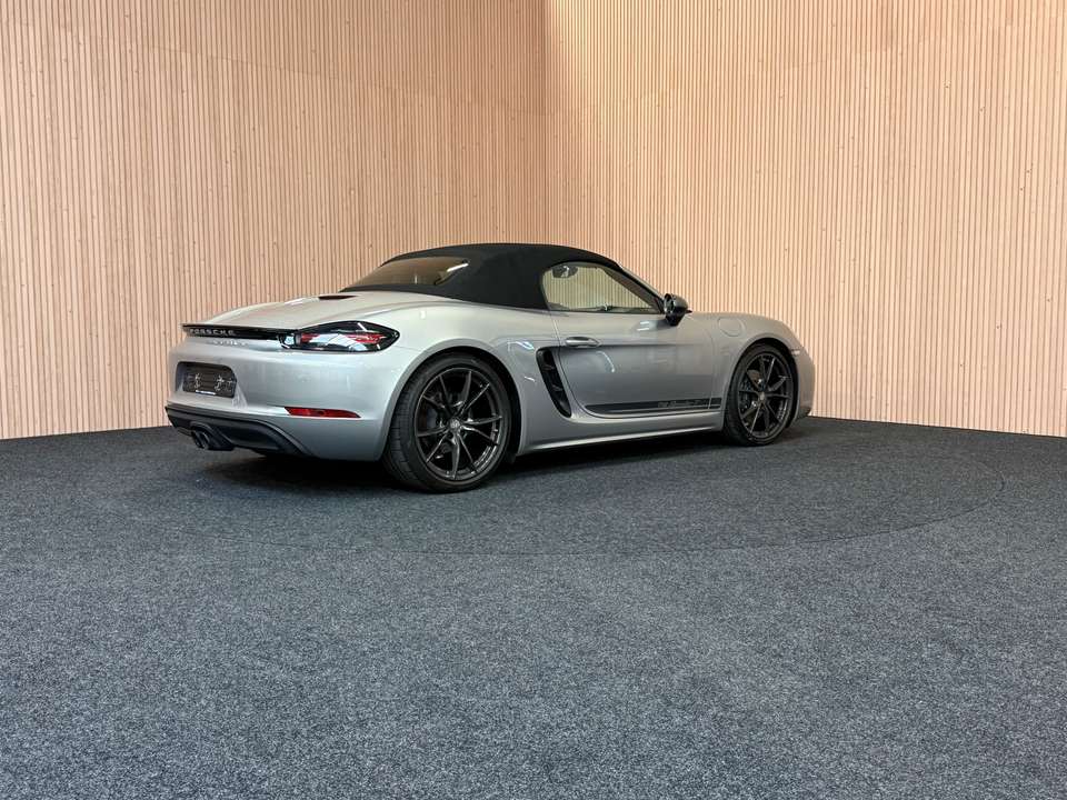 Porsche 718 - Imagem 5