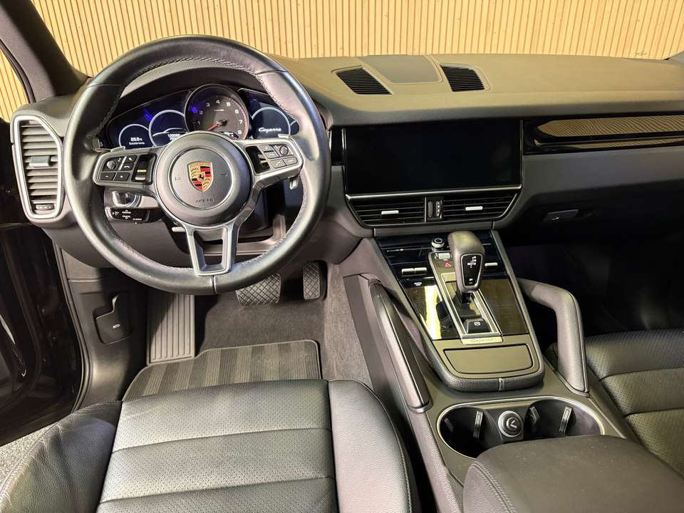 Porsche Cayenne - Imagem 10