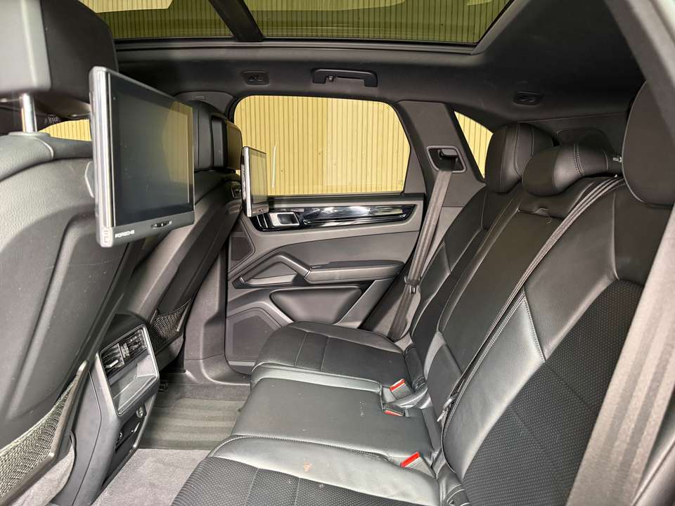 Porsche Cayenne - Imagem 11