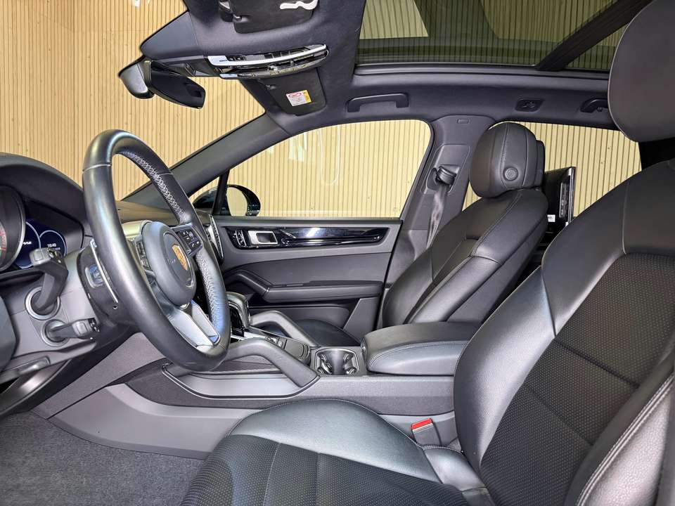 Porsche Cayenne - Imagem 12