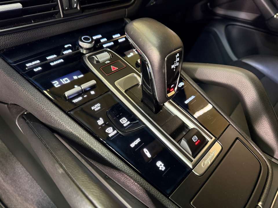 Porsche Cayenne - Imagem 13