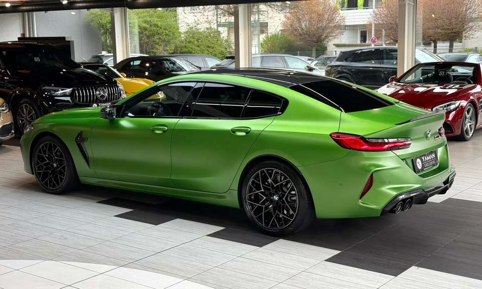 BMW M8 - Imagem 11