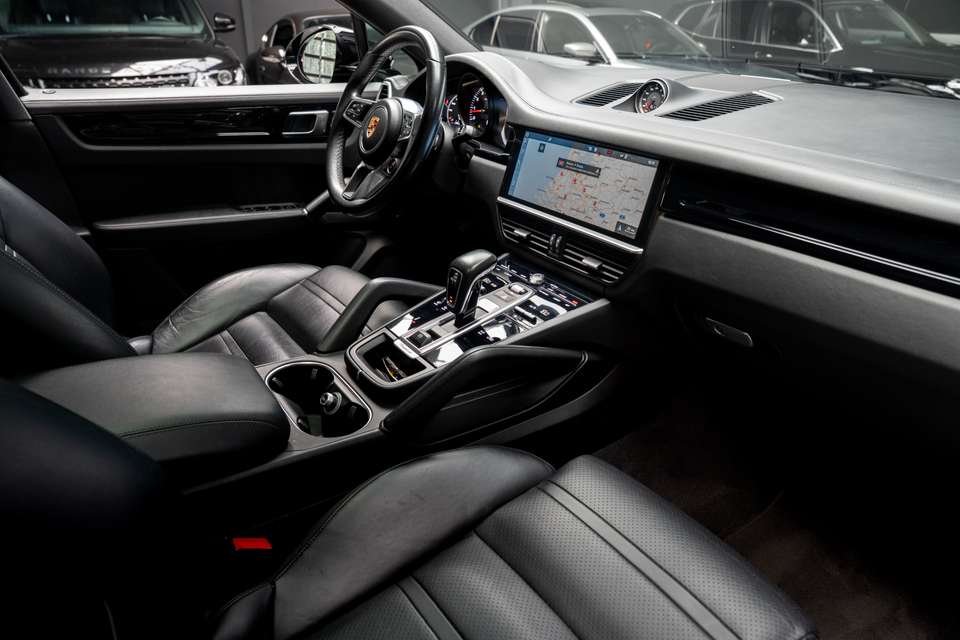 Porsche Cayenne - Imagem 9