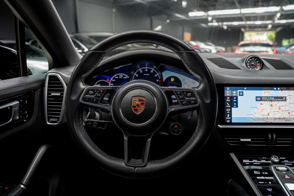 Porsche Cayenne - Imagem 12