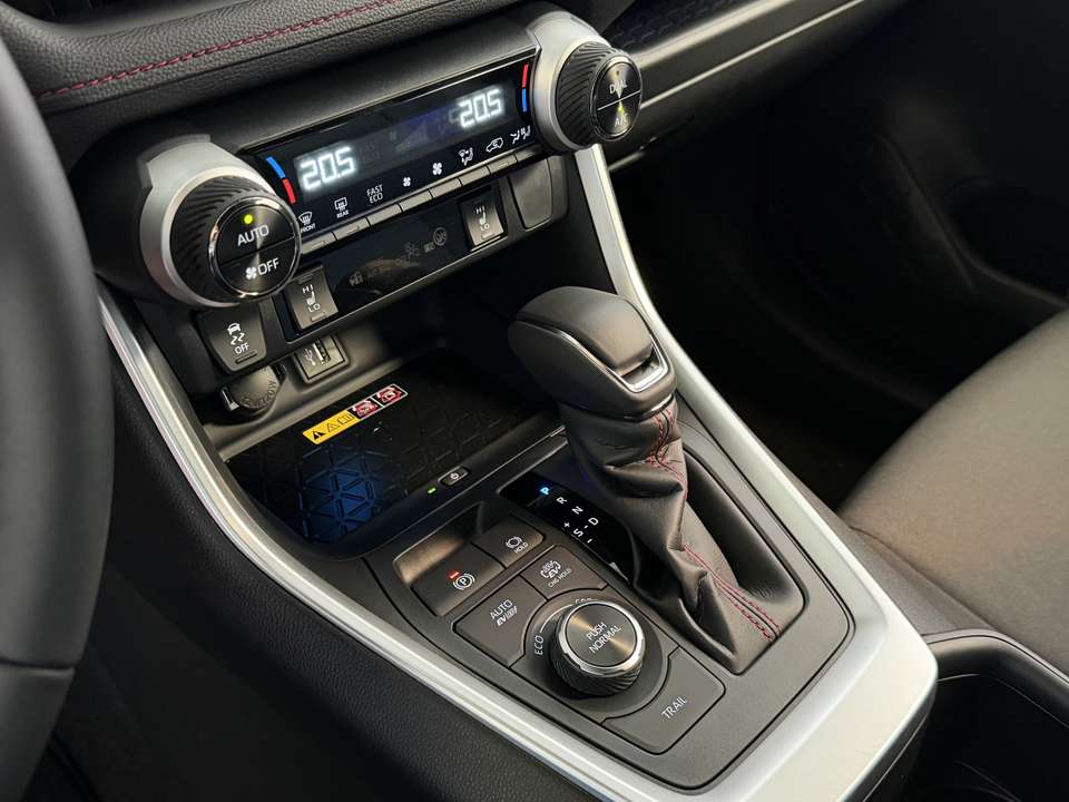 Toyota RAV 4 - Imagem 13