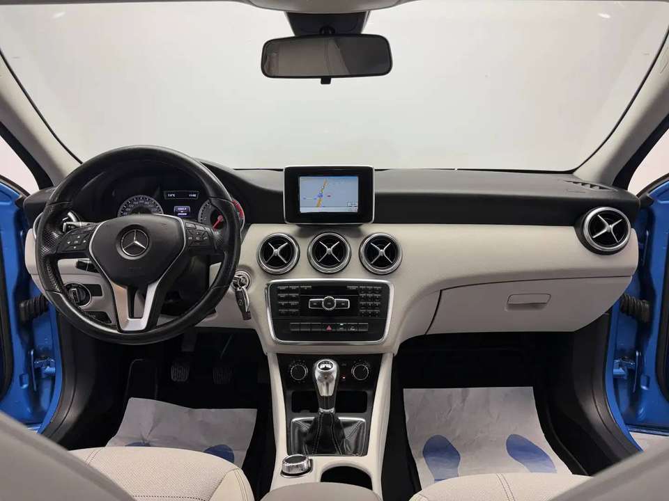 Mercedes-Benz A 180 - Imagem 8