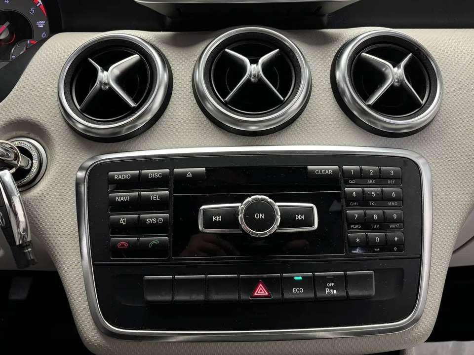 Mercedes-Benz A 180 - Imagem 10
