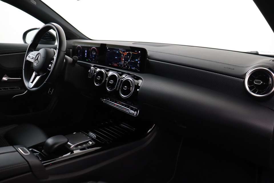 Mercedes-Benz CLA 250 - Imagem 11