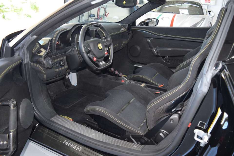 Ferrari 458 - Imagem 2