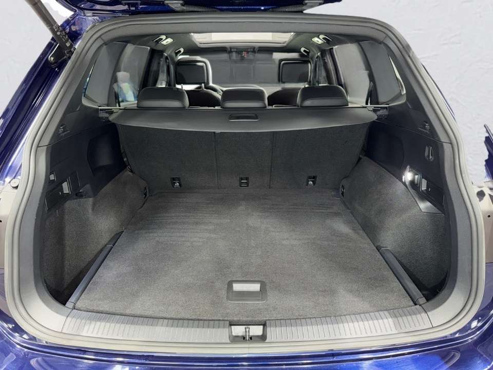 Volkswagen Tiguan Allspace - Imagem 8