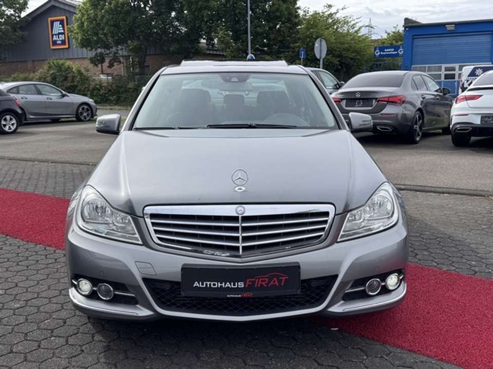 Mercedes-Benz C 200 - Imagem 3
