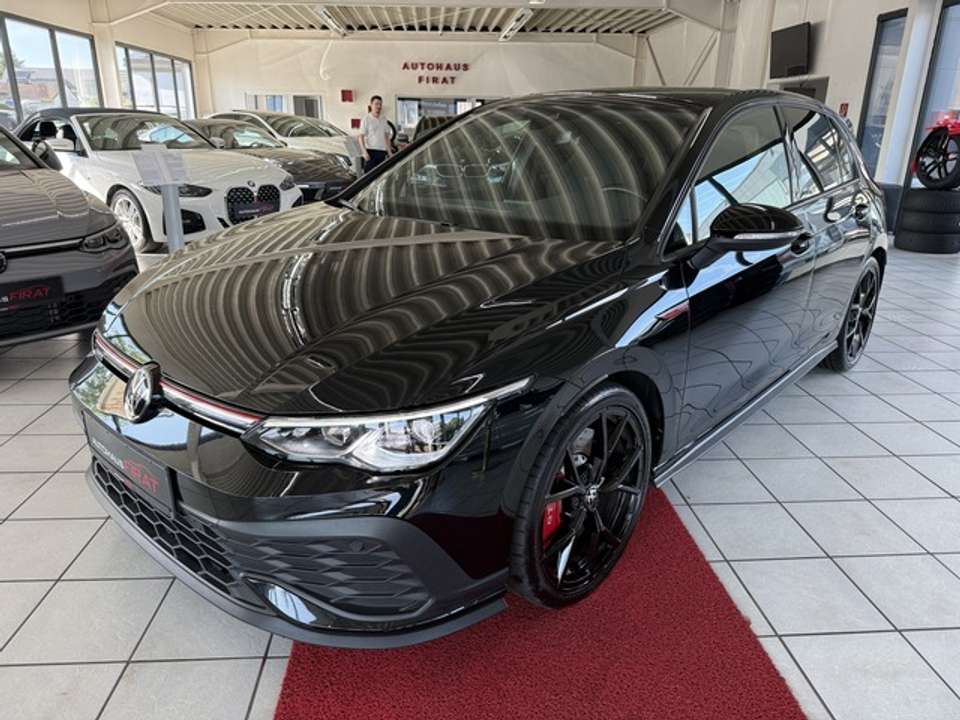 Volkswagen Golf - Imagem 1