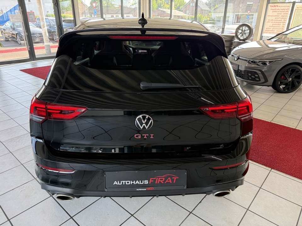 Volkswagen Golf - Imagem 4