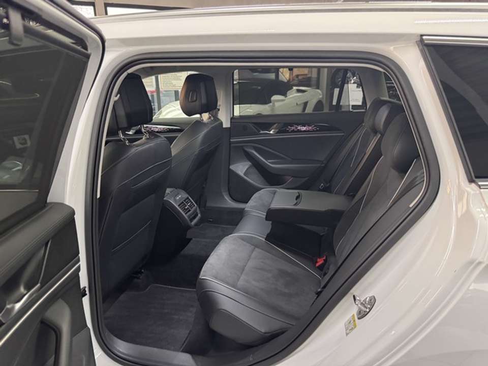 Volkswagen Passat - Imagem 11