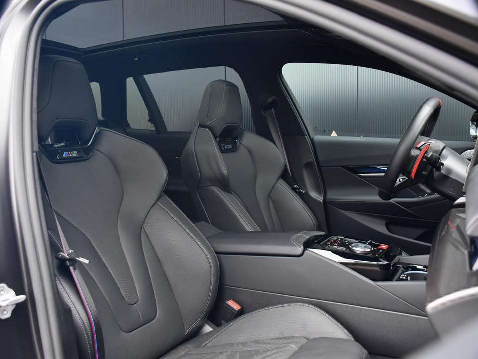 BMW M5 - Imagem 8
