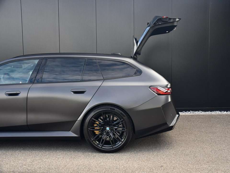 BMW M5 - Imagem 12