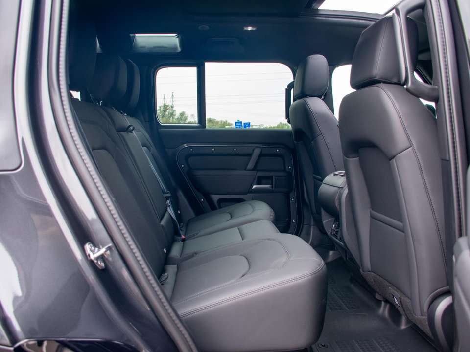Land Rover Defender - Imagem 8