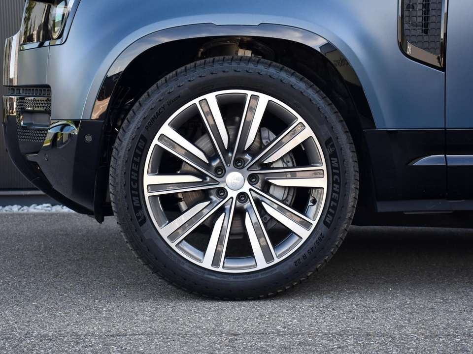 Land Rover Defender - Imagem 11