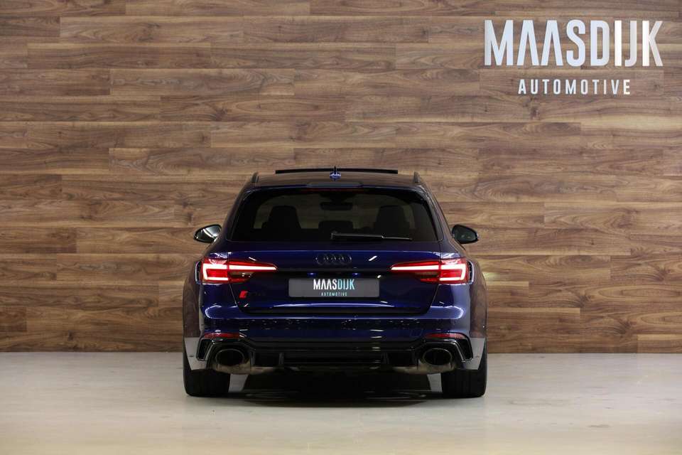Audi RS4 - Imagem 10